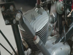 Bangers and Cash S10E15 480p x264-mSD EZTV