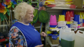 Bargain Loving Brits by the Sea S02E01 XviD-AFG EZTV