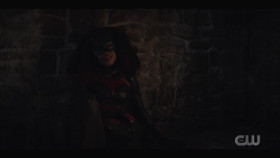 Batwoman S02E08 720p WEB H264-CAKES EZTV