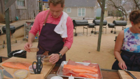 BBQ Brawl Flay v Symon S02E07 Seafood Showdown 1080p WEBRip X264-KOMPOST EZTV