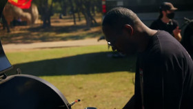BBQ USA S01E03 Risk It for the Brisket 720p HEVC x265-MeGusta EZTV