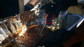 BBQ USA S01E03 Risk It for the Brisket 720p WEBRip X264-KOMPOST EZTV