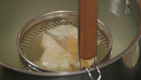 Beat Bobby Flay S37E02 XviD-AFG EZTV