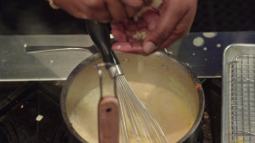 Beat Bobby Flay S37E03 720p HEVC x265-MeGusta EZTV