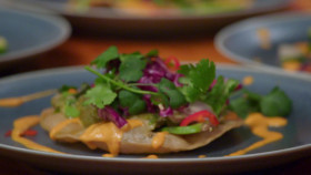 Beat Bobby Flay S37E05 1080p WEB h264-FREQUENCY EZTV