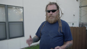 Bee Czar S01E05 Bees on Fire 1080p WEB h264-B2B EZTV