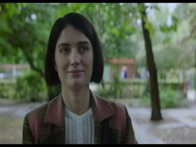 Behind Her Eyes S01E04 480p x264-mSD EZTV