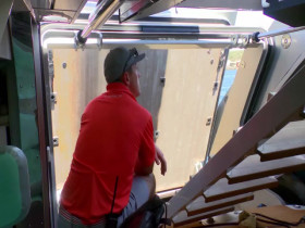 Below Deck Sailing Yacht S05E03 480p x264-mSD EZTV