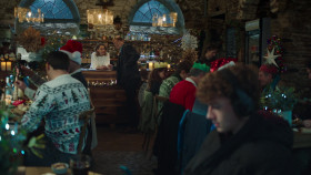 Beyond Paradise S00E02 Christmas Special 2024 1080p AMZN WEB-DL DDP2 0 H 264-RAWR EZTV