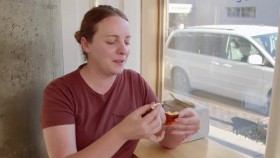 Bizarre Foods Delicious Destinations S10E08 Portland OR XviD-AFG EZTV