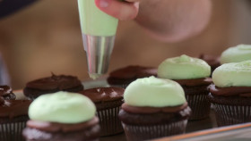 Blue Ribbon Baking Championship S01E08 1080p HEVC x265-MeGusta EZTV