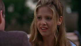 Buffy the Vampire Slayer S01E10 720p HEVC x265-MeGusta EZTV