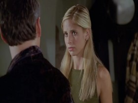 Buffy the Vampire Slayer S04E01 480p x264-mSD EZTV