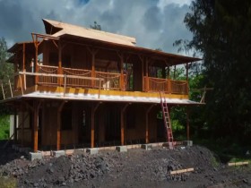 Building Off the Grid S07E01 Bamboo House REPACK 480p x264-mSD EZTV