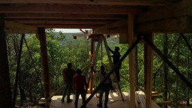 Building Off the Grid S12E01 Georgia Mountain Watchtower 1080p WEB h264-KOMPOST EZTV
