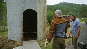 Building Outside the Lines S02E03 Two Story She Shed 720p AMZN WEB-DL DDP2 0 H 264-RAWR EZTV