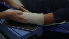 Casualty 24 7 Every Second Counts S09E09 1080p HEVC x265-MeGusta EZTV