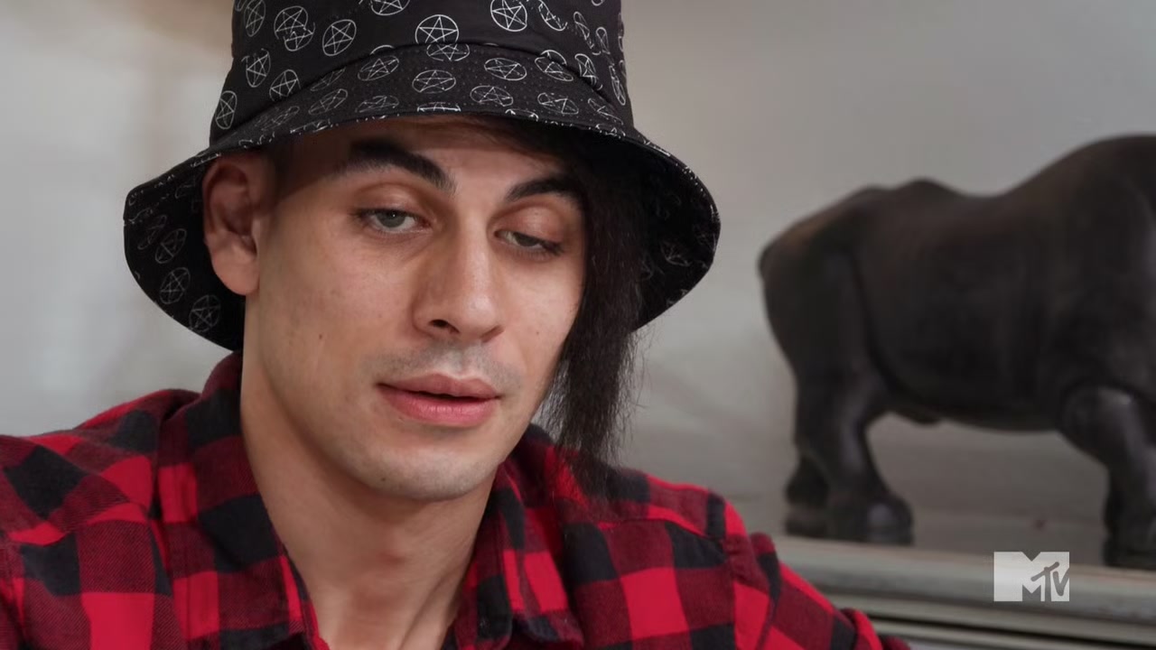 Catfish The TV Show S08E71 Mark and Taylor 720p HEVC x265MeGusta EZTV