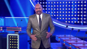 Celebrity Family Feud 2015 S10E00 Family Feud Decades of Laughs XviD-AFG EZTV