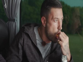 Celebrity Hunted S06E01 480p x264-mSD EZTV