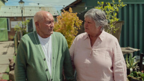 Celebrity Yorkshire Auction House S04E02 Tommy Cannon and Vanessa Feltz 1080p AMZN WEB-DL DDP2 0 H 264-RAWR EZTV