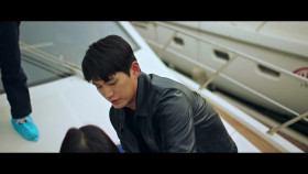 Chaebeol X Detective S01E02 720p DSNP WEB-DL AAC2 0 H 264-playWEB EZTV