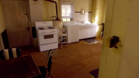 Cheap Old Houses S01E03 ITS SO OLD Built in 1750 1080p WEB h264-B2B EZTV