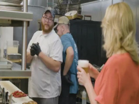 Chef Swap at the Beach S01E03 480p x264-mSD EZTV