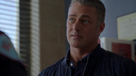 Chicago Fire S12E03 Trapped 1080p Web-DL x264-OFT EZTV