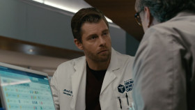 Chicago Med S09E06 I Told Myself That I Was Done with You 1080p WEBRip 10Bit DDP5 1 HEVC-d3g EZTV