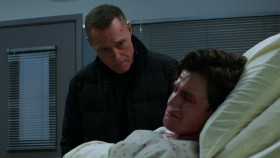 Chicago P D S11E06 Survival 720p AMZN WEB-DL DDP5 1 H 264-FLUX EZTV