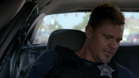 Chicago P D S12E02 Blood Bleeds Blue 720p AMZN WEB-DL DDP5 1 H 264-FLUX EZTV