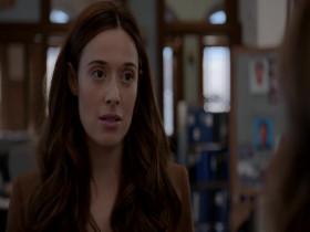 Chicago P D S12E06 Pawns 480p x264-mSD EZTV