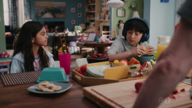 Children Ruin Everything S04E01 1080p HEVC x265-MeGusta EZTV