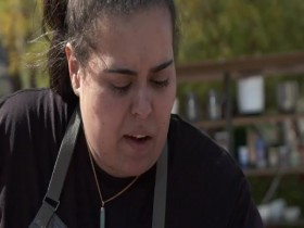 Chopped 420 S01E05 Go Green or Go Home 480p x264-mSD EZTV