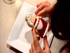 Christmas Cookie Challenge S02E06 Mr and Mrs Claus 480p x264-mSD EZTV