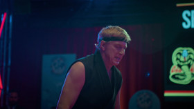 Cobra Kai S06E15 Ex-Degenerate 1080p NF WEB-DL DDP5 1 H 264-APEX EZTV