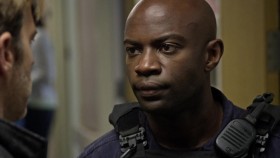 Containment S01E04 720p HDTV X264-DIMENSION EZTV