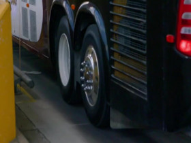 Contraband Seized at the Border S05E05 480p x264-mSD EZTV