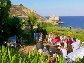 Cosmic Love France S01E14 480p x264-mSD EZTV