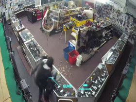 CrimeCam 24 7 S03E04 480p x264-mSD EZTV