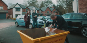 Daddy Issues 2024 S01E04 Garden Sliders 720p HEVC x265-MeGusta EZTV