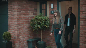 Daddy Issues 2024 S01E04 Garden Sliders XviD-AFG EZTV