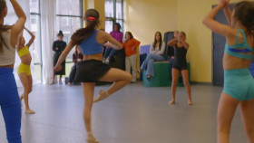 Dance Moms A New Era S01E03 Pointe of No Return 1080p DSNP WEB-DL AAC2 0 H 264-XEBEC EZTV