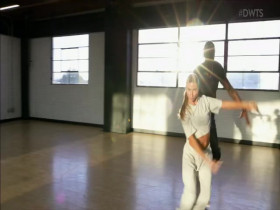 Dancing With The Stars US S33E04 480p x264-mSD EZTV