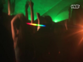 Dark Side Of The 90s S03E10 480p x264-mSD EZTV