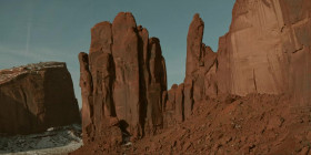 Dark Winds S02E03 720p WEB x265-MiNX EZTV