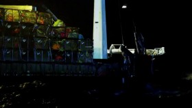 Deadliest Catch S16E11 Chase Boat Rescue WEB h264-ROBOTS EZTV