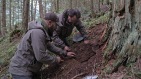 Deadmans Curse S01 1080p HULU WEBRip DDP5 1 x264-HEHE EZTV