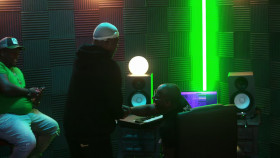 Debs House S01E05 1080p HEVC x265-MeGusta EZTV